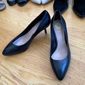 Vince Camuto black kitty heel sz 6.5